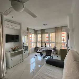 https://luminoso-acogedor-y-a-3-minutos-de-la-playa.1costadelsol.com